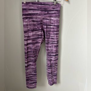 lululemon size 8 purple striped full length leggings good condition